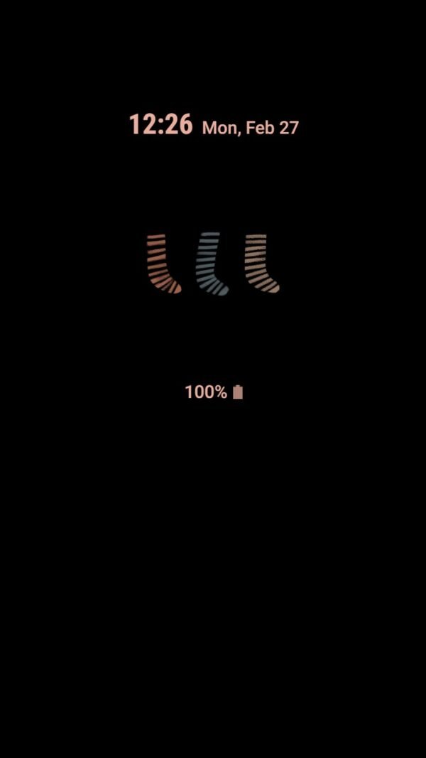 Samsung Themes: [Sim] Festive Socks ~ Premium Theme warm socks for a wintery vibe - Image 7