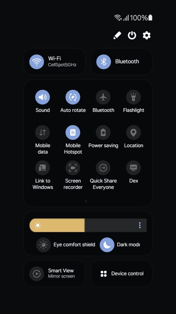 Samsung Themes: ❤️Mun❤️ Midnight Bloom ~❤️ Premium Theme a happy daisy in dark mode screen shot 4