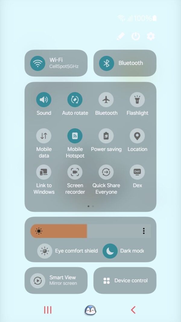 Samsung Themes: ❤️Mun❤️ Sky Penguin ~❤️ Premium Theme adorable penguin flying high in the sky screen shot 4