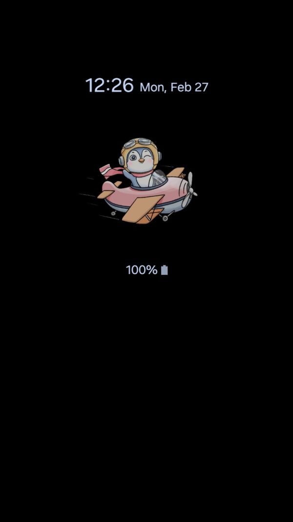 Samsung Themes: ❤️Mun❤️ Sky Penguin ~❤️ Premium Theme adorable penguin flying high in the sky screen shot 6