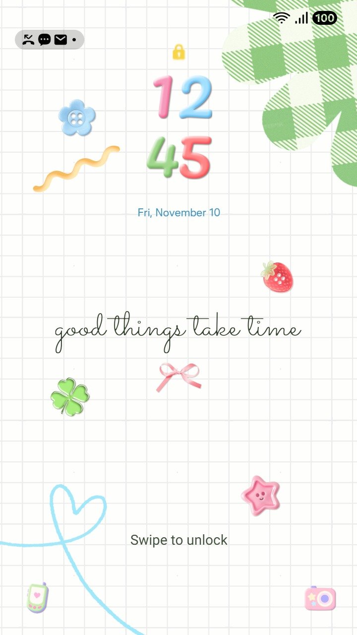 ❤️Mun❤️ Brighter Days ~❤️ Premium Theme cheerful doodles with clovers, strawberries and bows inspire positivity